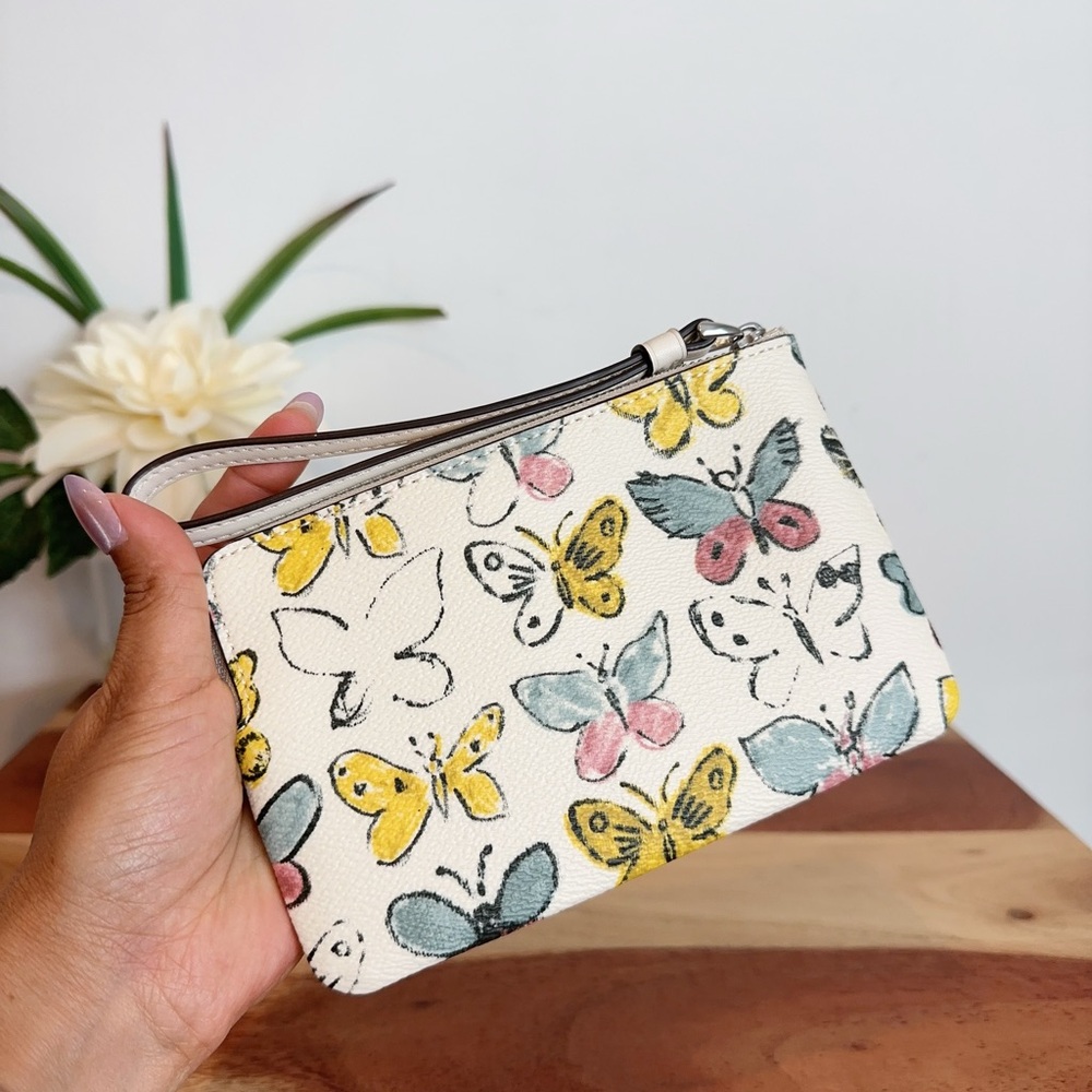 NWT Coach‎ Corner Zip Wristlet With Butterfly Print - Picture 2 of 5
